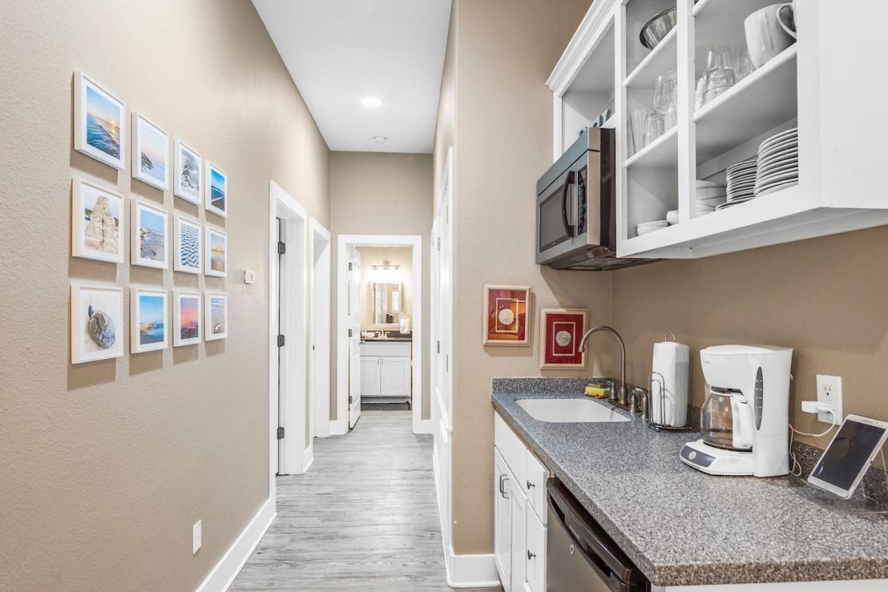 New 5 Bdrm W/Pool, Observation Deck Walk To Beach! Port Aransas Exteriör bild